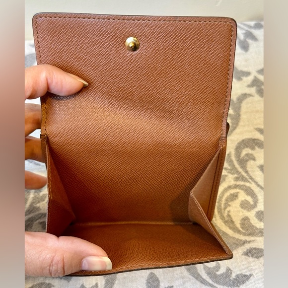 Louis Vuitton Monogram Wallet - Picture 6 of 7